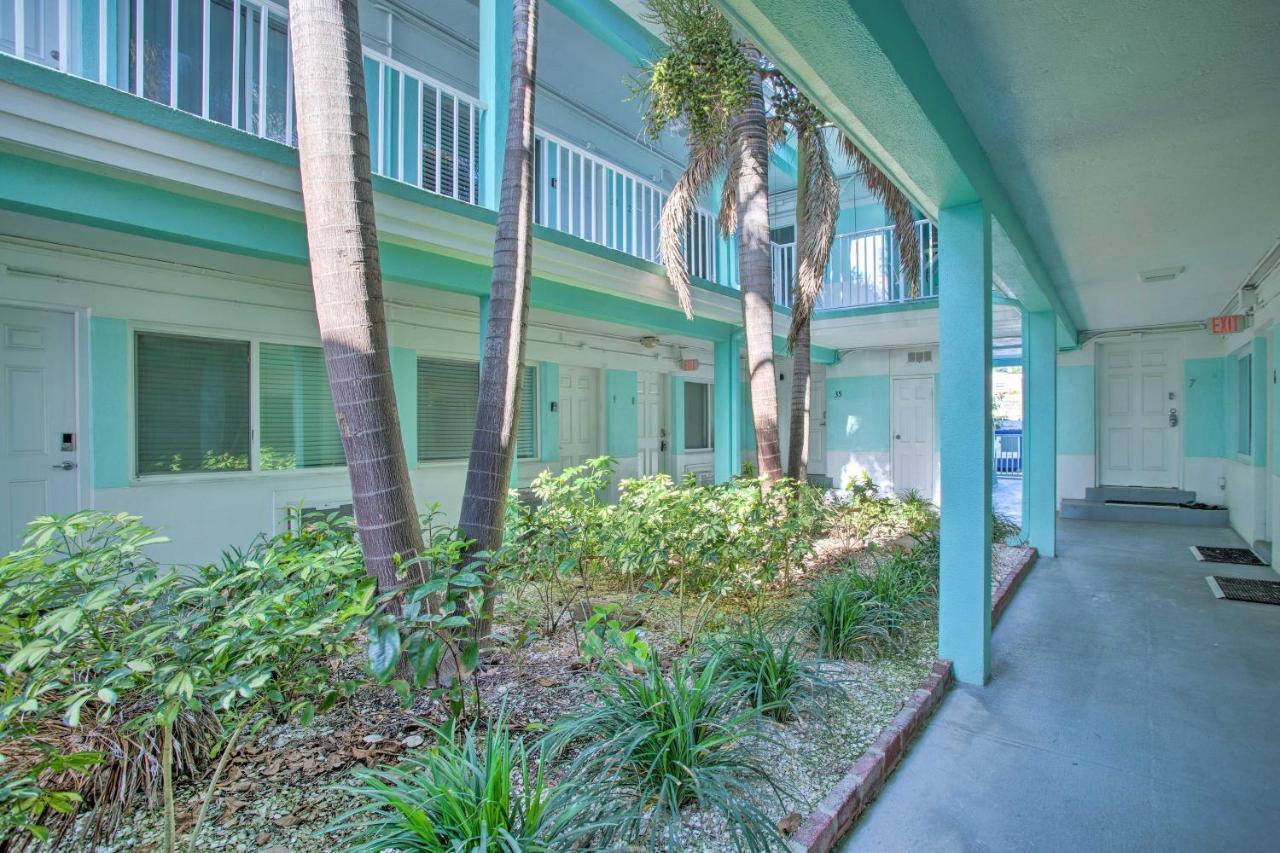 Tropical Pass-A-Grille Gem With Direct Beach Access! セント・ピート・ビーチ エクステリア 写真
